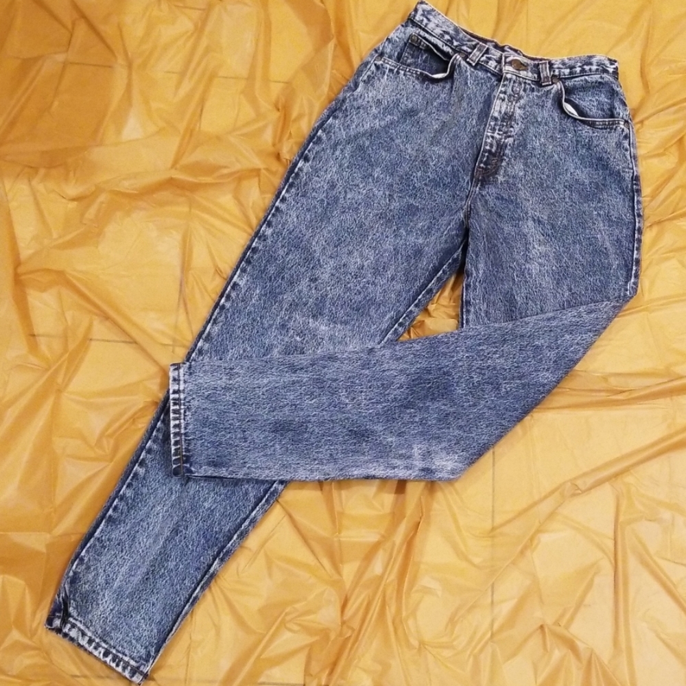 Vintage Levi's Acid Wash Mom Jeans  Size 14 (28)